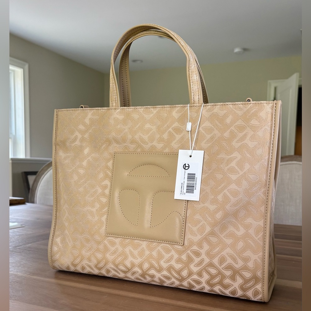 Telfar medium shopper bag; NWT.